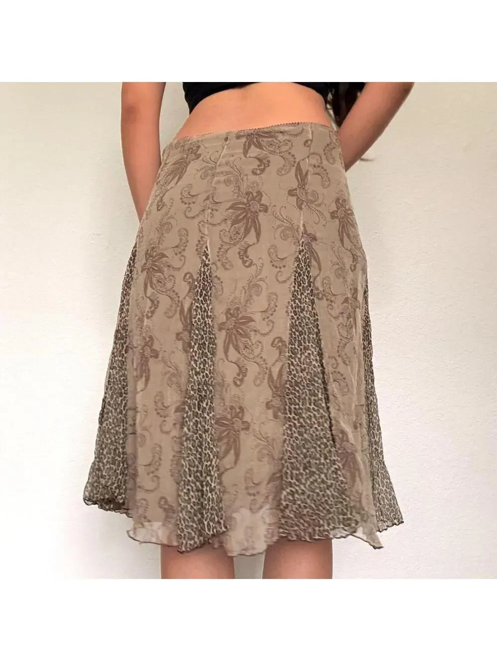 Brown silk midi skirt with floral and leopard mixed prints - Picture 3 of 8